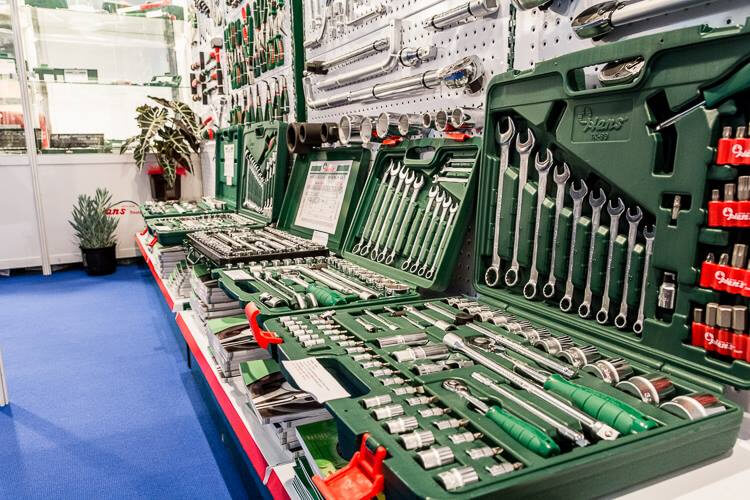 On Display: Quality HansTools® Display Stands for Tools